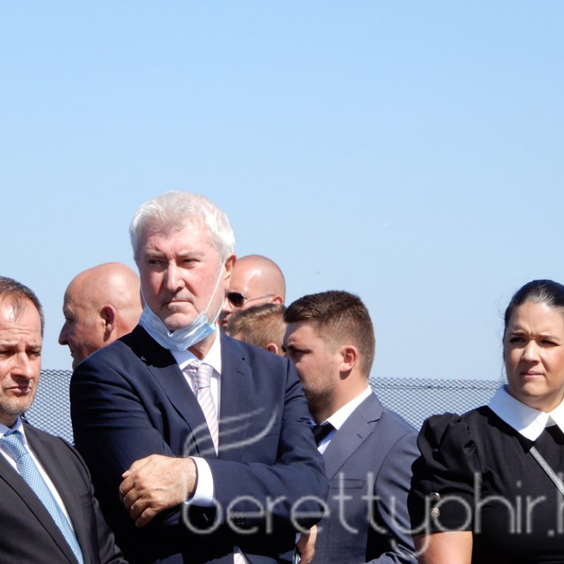 Átadták az M4-es autópálya Ártándig tartó szakaszát21